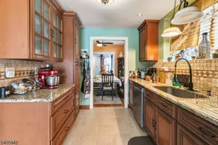 414 Martin St, Roselle, NJ 07203 - Photo 4