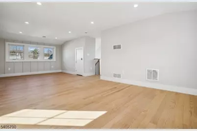 8 Willow St, Millburn, NJ 07041 - Photo 20