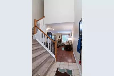 206 Sheffield Ct, Denville, NJ 07834 - Photo 2