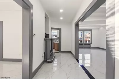 41 Girard Pl, Newark, NJ 07108 - Photo 8