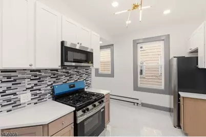 41 Girard Pl, Newark, NJ 07108 - Photo 20