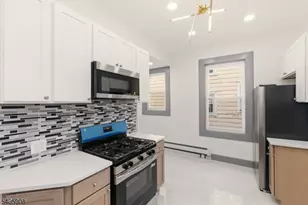 41 Girard Pl, Newark, NJ 07108 - Photo 20