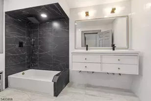 41 Girard Pl, Newark, NJ 07108 - Photo 28