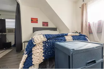 10 Glennon Pl, West Orange Township, NJ 07052 - Photo 16