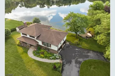 18 Valley Dr W, Vernon, NJ 07418 - Photo 1