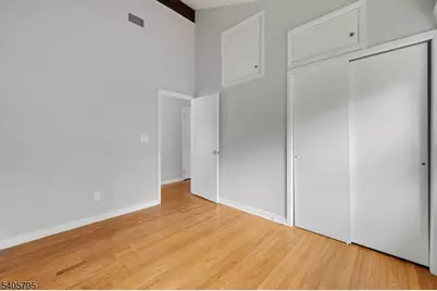 49 Pine Grove Rd, Berkeley Heights Township, NJ 07922 - Photo 10