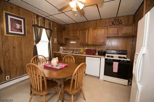 246 Washington St, Phillipsburg, NJ 08865 - Photo 10