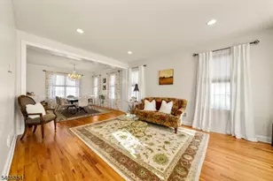 4 Forest Hill Ct, Hanover Township, NJ 07981 - Photo 4