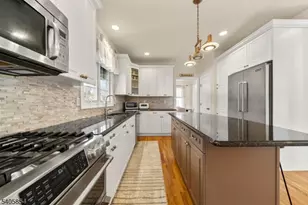 4 Forest Hill Ct, Hanover Township, NJ 07981 - Photo 8