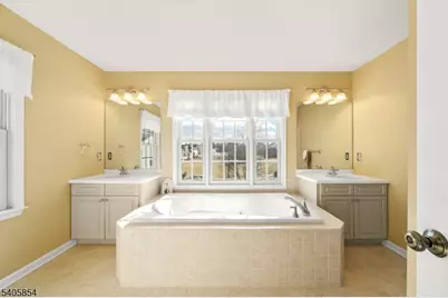 4 Forest Hill Ct, Hanover Township, NJ 07981 - Photo 20