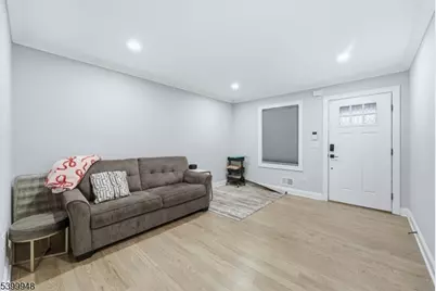 15 Rector Ave, Woodbridge Township, NJ 07095 - Photo 4