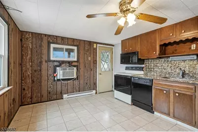 398 Riegelsville Rd, Holland Township, NJ 08848 - Photo 12