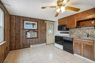 398 Riegelsville Rd, Holland Township, NJ 08848 - Photo 12