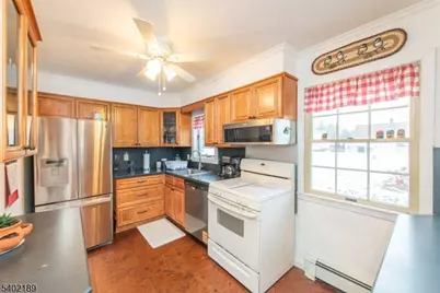 1452 Lincoln Ave, Pompton Lakes, NJ 07442 - Photo 6