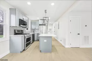 16 Grey Rock Ave, Little Falls Township, NJ 07424 - Photo 2