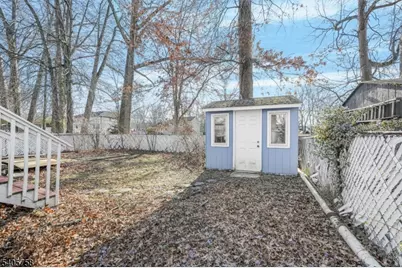 12 Carlson Pl, Parsippany, NJ 07034 - Photo 16