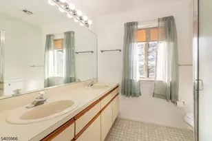 7 Drake Ln, Roxbury Township, NJ 07852 - Photo 16