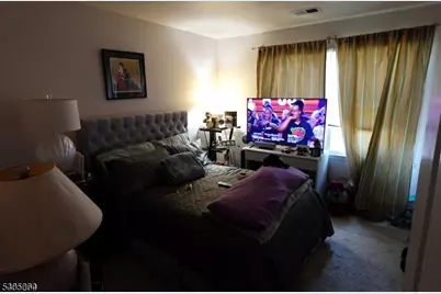 635 Bloomingdale Ave, Kenilworth, NJ 07033 - Photo 16