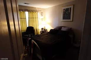 635 Bloomingdale Ave, Kenilworth, NJ 07033 - Photo 18