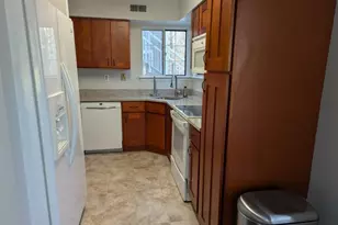 23 Cedar Ct, Bedminster Township, NJ 07921 - Photo 2