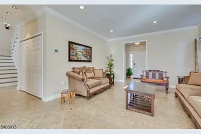 9 Magellan Way, Franklin Township, NJ 08823 - Photo 8