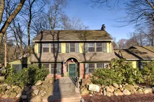 15 Overlook Rd, Caldwell, NJ 07006 - Photo 1