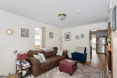 826 Sigsbee Ave, Alpha, NJ 08865 - Photo 2