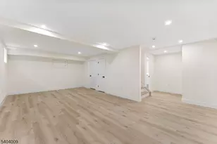 461 Thoreau Terrace, Union Township, NJ 07083 - Photo 28