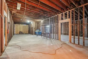 125 Madeline Ave, Clifton, NJ 07011 - Photo 32