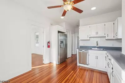 125 Madeline Ave, Clifton, NJ 07011 - Photo 20