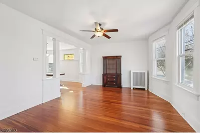 125 Madeline Ave, Clifton, NJ 07011 - Photo 10