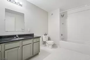 1 Carriage City Plz, Rahway, NJ 07065 - Photo 16