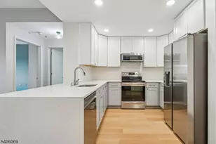 1 Carriage City Plz, Rahway, NJ 07065 - Photo 2