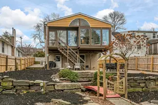 10 Lincoln Ave, Lambertville, NJ 08530 - Photo 2