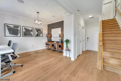 7 Ambrosia Ct, Livingston, NJ 07039 - Photo 4