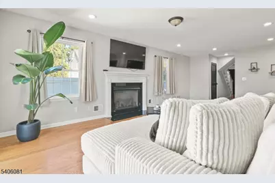 1718 W 4th St, Piscataway Township, NJ 08854 - Photo 12