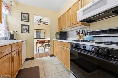 349 Bloomfield Ave #117, Verona Twp., NJ 07044 - Photo 12