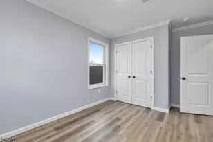 81 Hutchinson St, Clark Township, NJ 07066 - Photo 22