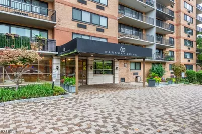 60 Parkway Dr E #6JJ, East Orange, NJ 07017 - Photo 1