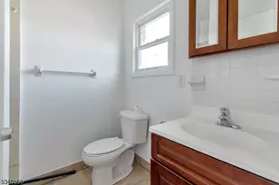 383 Central Ave, Newark, NJ 07103 - Photo 8