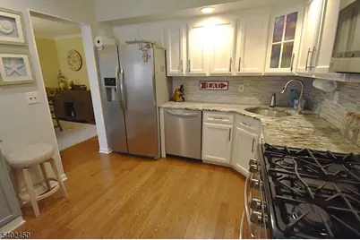 47 Edgefield Dr, Parsippany, NJ 07950 - Photo 8