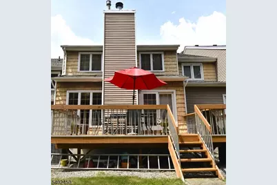 47 Edgefield Dr, Parsippany, NJ 07950 - Photo 2