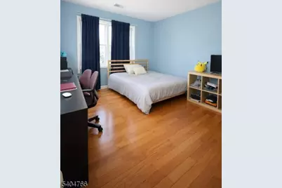 138 Levinberg Ln, Wayne, NJ 07470 - Photo 14