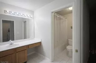 138 Levinberg Ln, Wayne, NJ 07470 - Photo 12