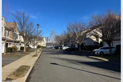 138 Levinberg Ln, Wayne Twp., NJ 07470 - Photo 26