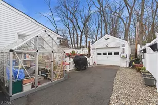 44 Kaywin Ave, Hawthorne, NJ 07506 - Photo 28