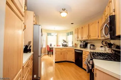 18 Mountain View Ct, Hardyston Township, NJ 07419 - Photo 12