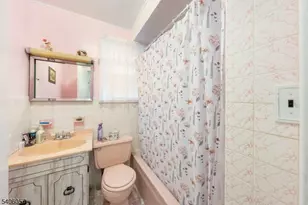 21 Bellevue St, Elizabeth, NJ 07202 - Photo 8