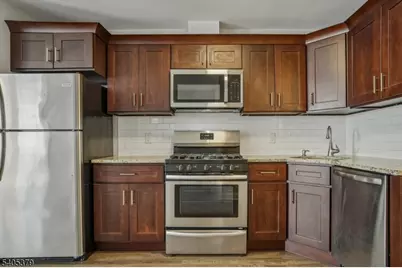 116 Maple Ave, Montclair, NJ 07042 - Photo 16