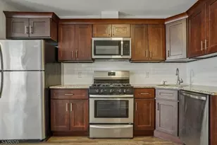 116 Maple Ave, Montclair, NJ 07042 - Photo 16